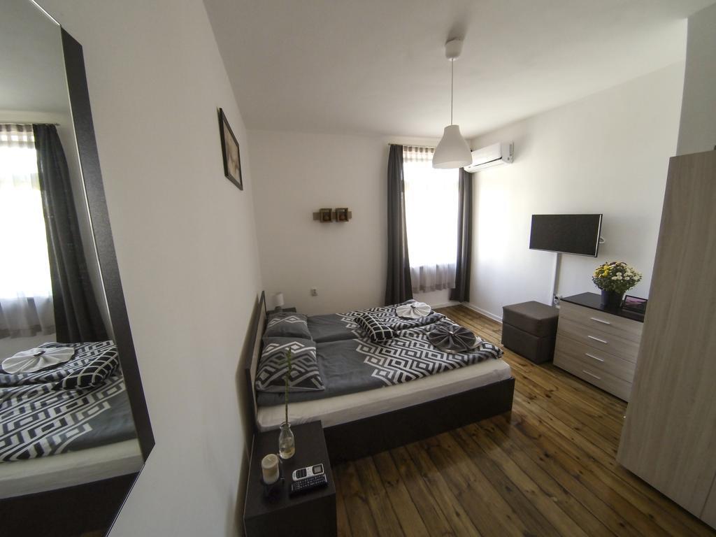 Graf Ignatiev - 3Br Apart Sofia Extérieur photo
